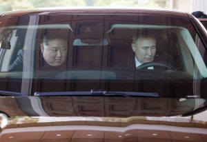 Rusia y Corea del Norte firman acuerdo de defensa y Kim expresa su "apoyo" en la guerra de Ucrania