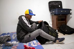 Renunciar al regreso, la amargura poselectoral de los migrantes venezolanos