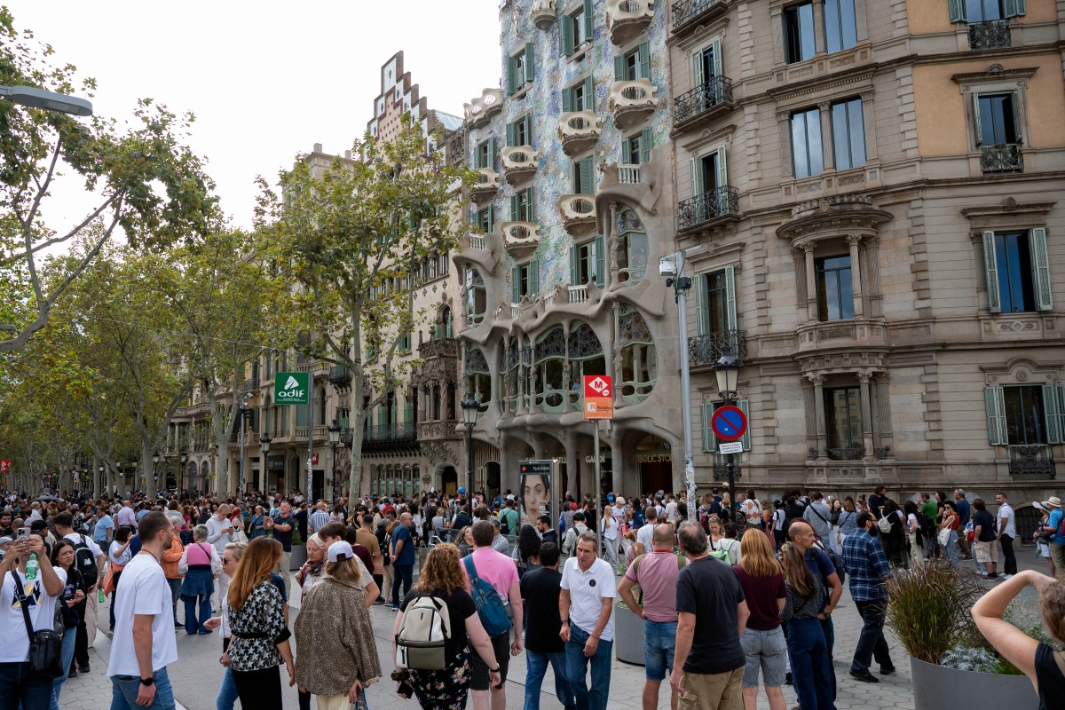 "No es viable": Barcelona busca sobrevivir a la masificación turística