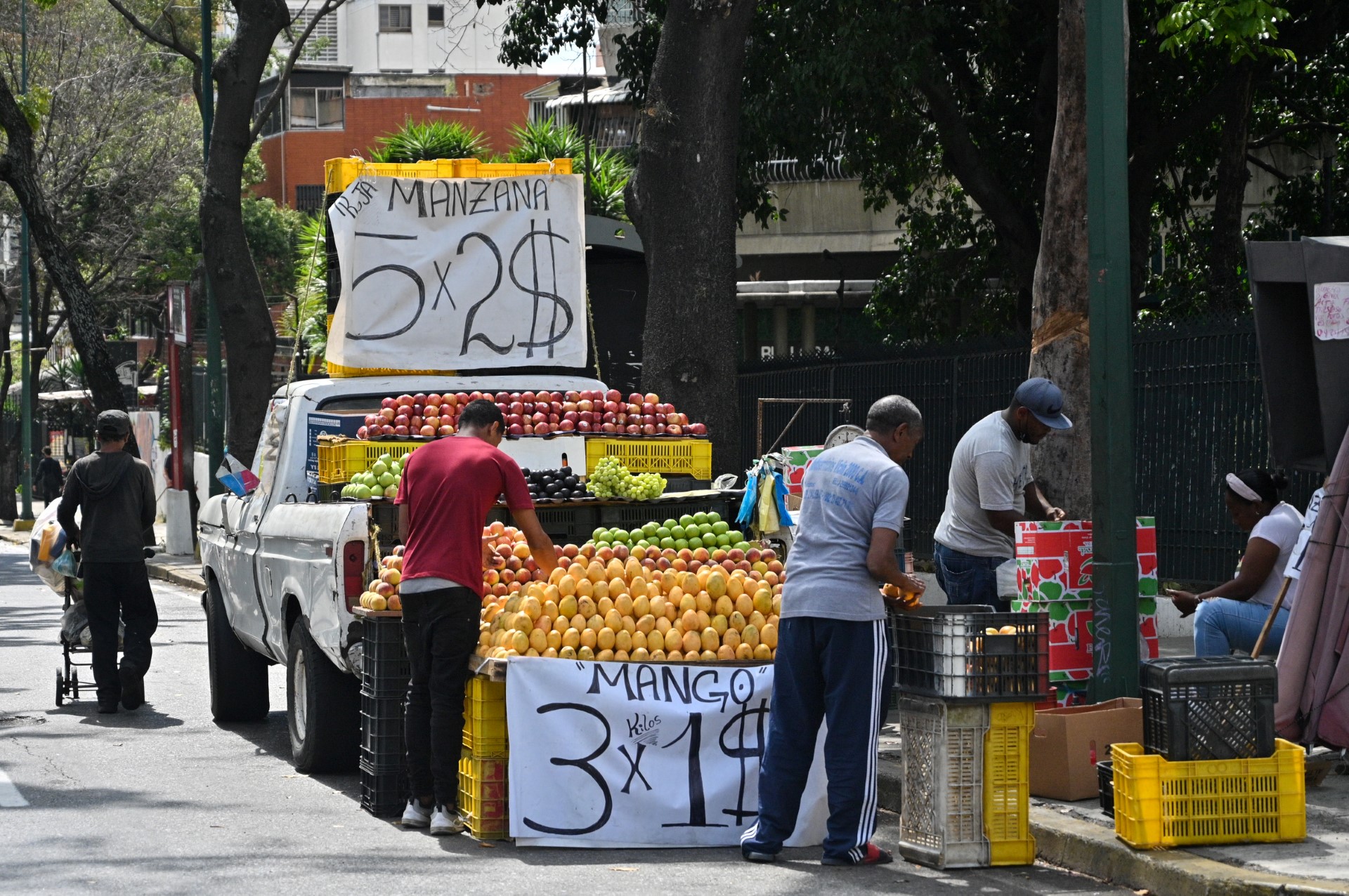 El FMI prevé un crecimiento de la economía mundial de 3,2% este año y en 2025