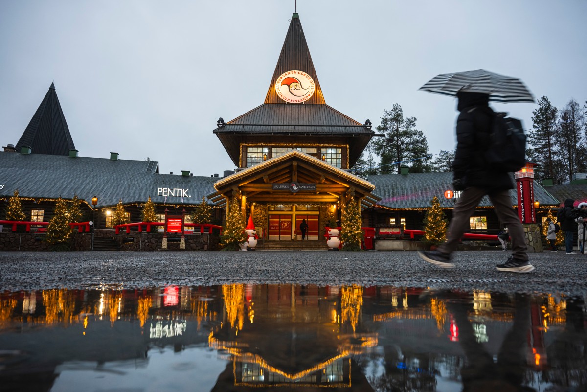 Santa Claus anhela la nieve en un Ártico cada vez más cálido