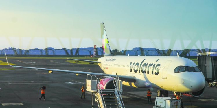 Aerolínea Volaris inaugura nueva ruta directa entre El Salvador y EEUU