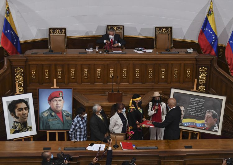La Unión Europea desconoce la nueva Asamblea Nacional de Venezuela y mantiene su apoyo a Guaidó