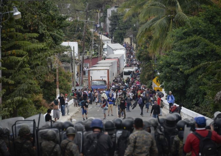 EU, México y Guatemala cierran puertas a caravanas migrantes por pandemia