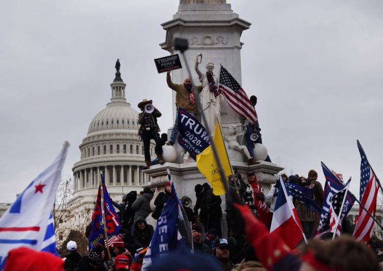 “Es una vergüenza”: líderes mundiales reaccionan a la toma del Congreso de EU por partidarios de Trump