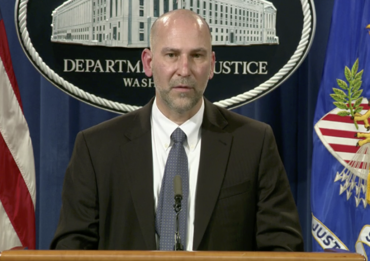 FBI: agentes llamarán a su puerta si descubrimos que fue parte de la actividad criminal en el Capitolio