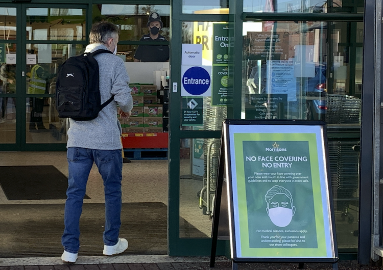 Reino Unido pedirá resultado negativo de prueba COVID para ingresar al país