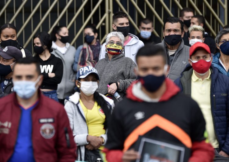 FMI: recrudecimiento del COVID-19 en Latinoamérica amenaza a la recuperación económica