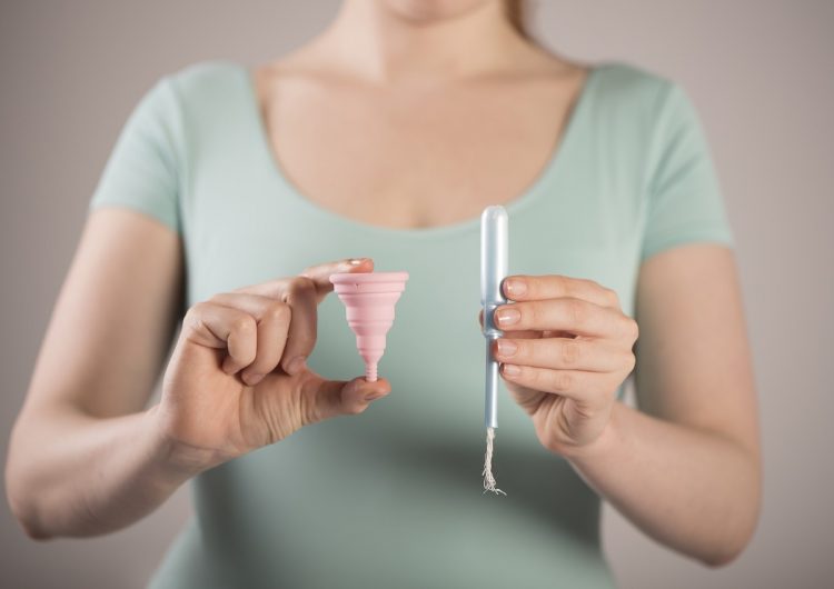 Francia repartirá gratis productos de higiene femenina en las universidades