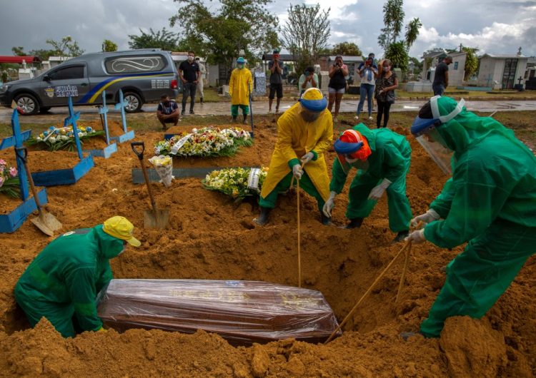 Brasil supera las 300,000 muertes por coronavirus