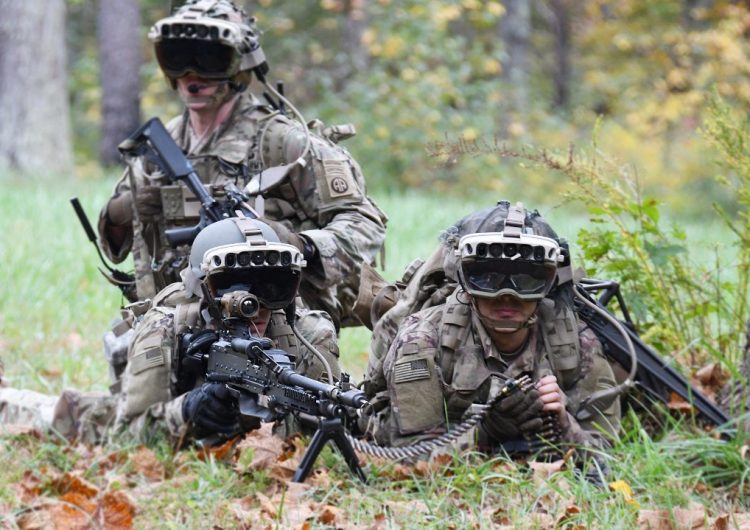El Pentágono levantará las restricciones en el Ejército para las personas trans