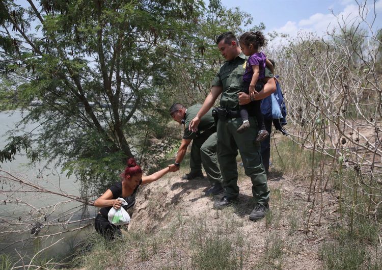 Frontera EU-México: los niños inmigrantes solitarios aumentan las ganancias de los cárteles