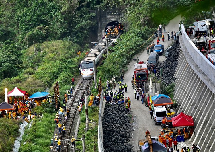 50 personas pierden la vida en un accidente de tren en Taiwán, el más grave en 40 años