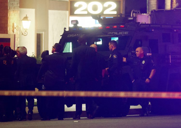 EU: tiroteo en edificio de California deja 4 muertos, entre ellos un niño