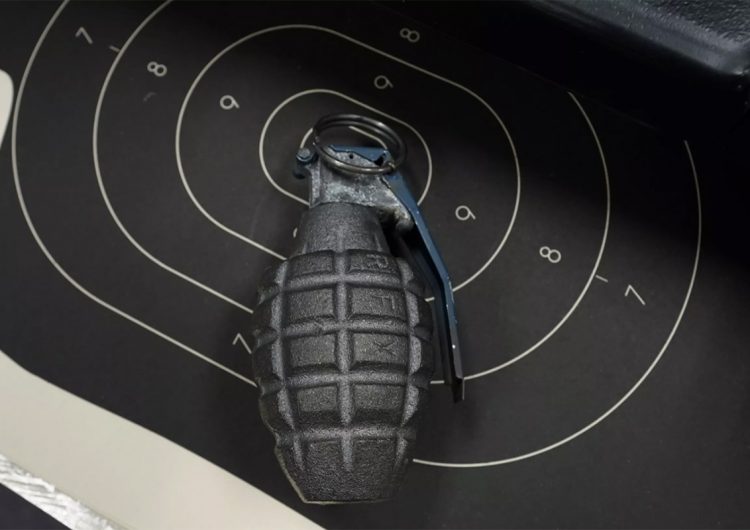Presunta bomba alemana de la Segunda Guerra Mundial resulta ser un juguete sexual