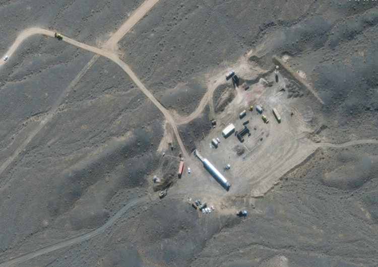 Irán acusa a Israel de ataque a su planta nuclear y promete venganza