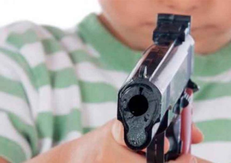 En Tehuacán detienen a menor armado cuando intentó asaltar una tienda