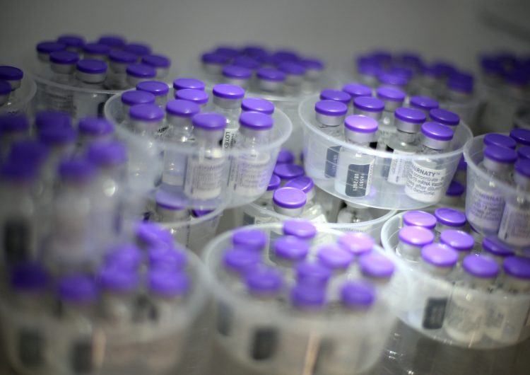 Covid-19: industria farmacéutica pide intensificar el intercambio mundial de dosis de vacunas