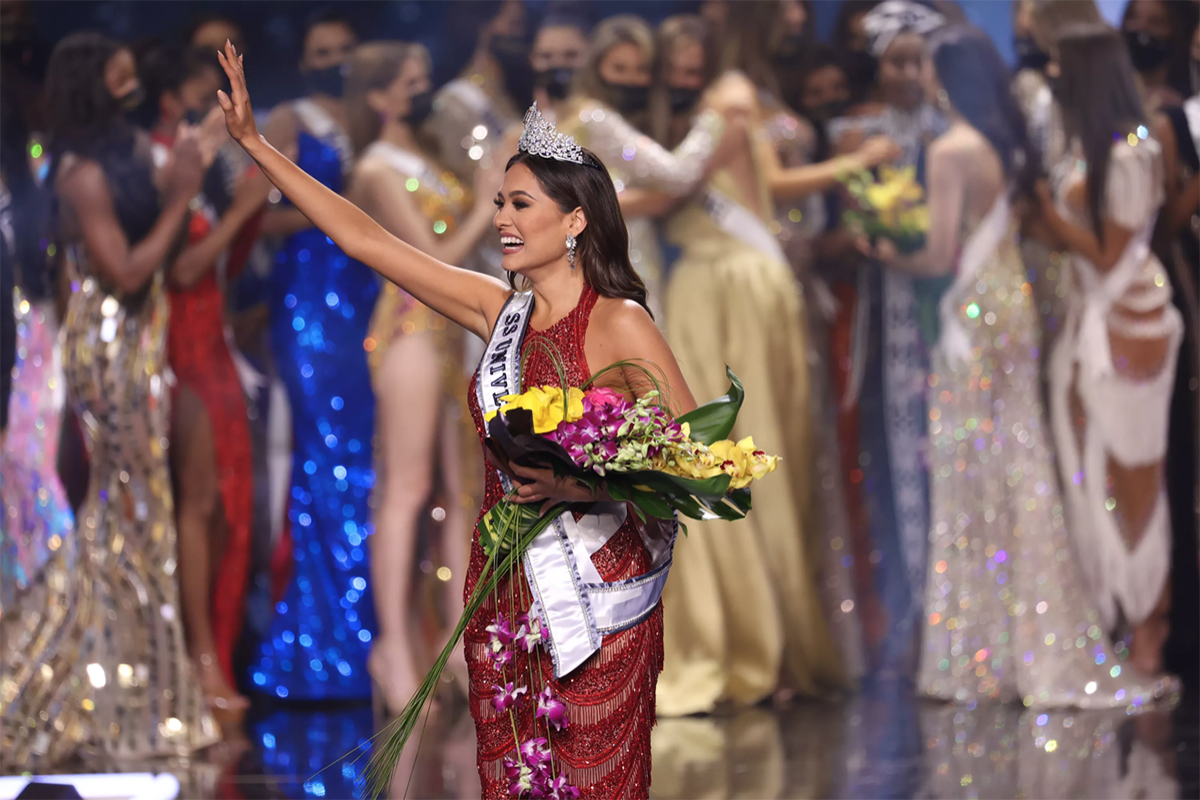 La noche del 16 de mayo, Andrea Meza fue coronada como Miss Universo 2021. Foto: Rodrigo Varela/Stringer/Getty