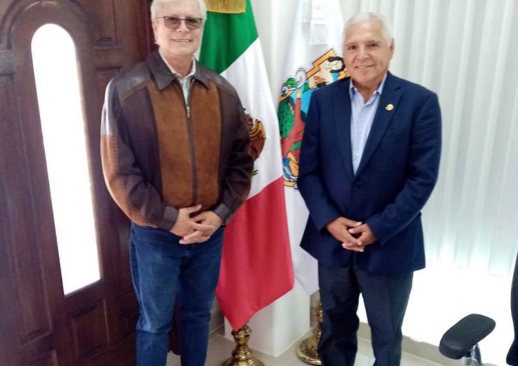Bonilla recibe a diputado federal electo Héctor Mares