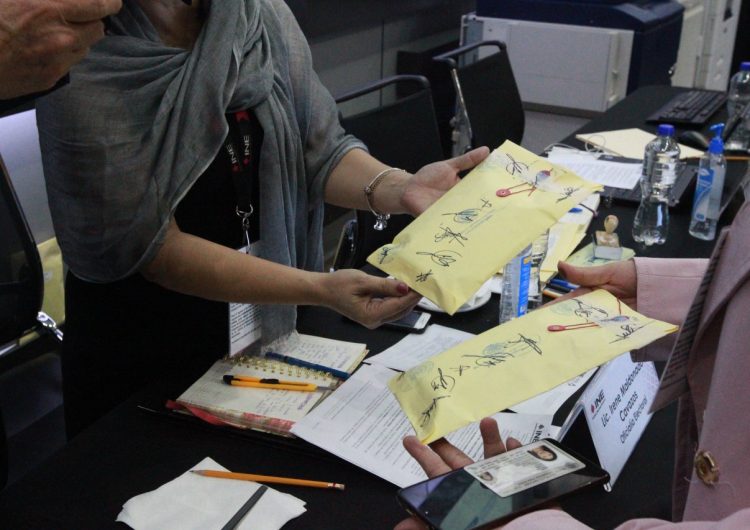 Más de 17,000 mexicanos votaron desde 89 países