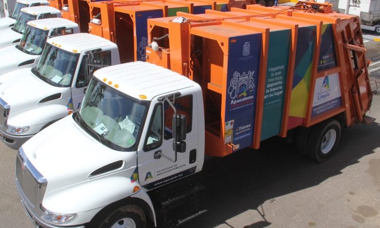 Compra municipio de Aguascalientes 15 camiones recolectores de basura