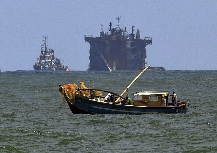 Barco hundido con 25 toneladas de ácido nítrico provocará “daño significativo” al planeta