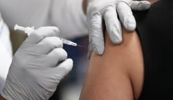La vacuna contra el covid-19 no afecta la menstruación ni la fertilidad: expertos