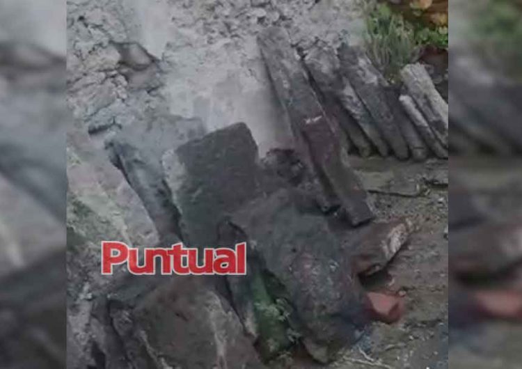 Venta de lajas antiguas de 300, 250 y 200 pesos cada una en el centro de Puebla
