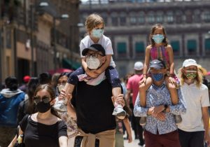 Covid-19: México ha vacunado al 31 % de la población mayor de 18 años con una o dos dosis