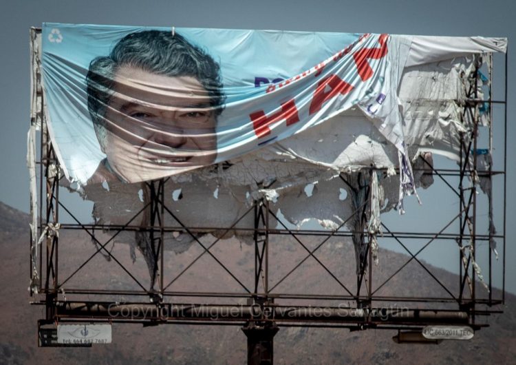 Bonilla quiere prohibir propaganda en bardas, pero candidatos usaron más espectaculares