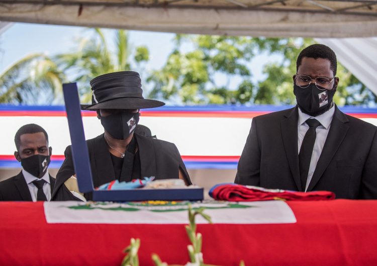 Haití: Disparos y protestas en el funeral del presidente asesinado Moïse