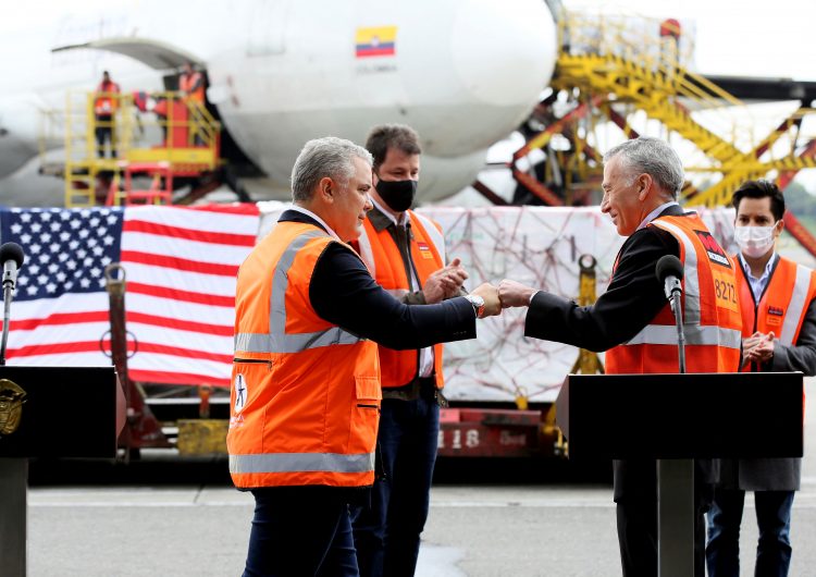 Presidente de Colombia pide a EU declarar a Venezuela ‘país promotor del terrorismo’