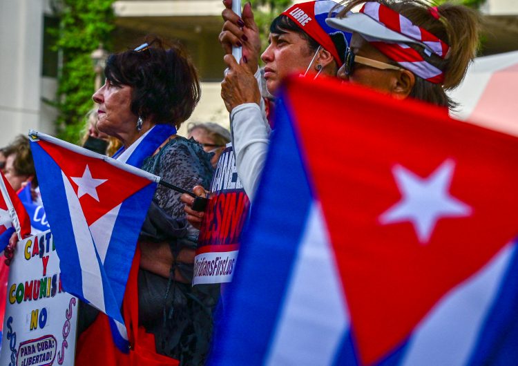 UE exige a Cuba liberar a manifestantes detenidos durante protestas