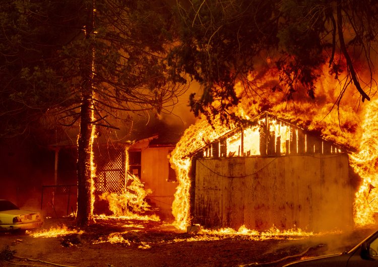 Dixie se convierte en el incendio más devastador en la historia de California