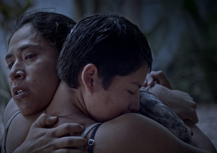 ‘Noche de fuego’, un llamado ante la pérdida de la niñez en la mujer