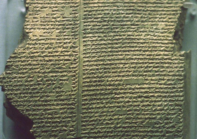 EU confisca porción de tableta de la ‘Epopeya de Gilgamesh’; pretende devolverla a Irak