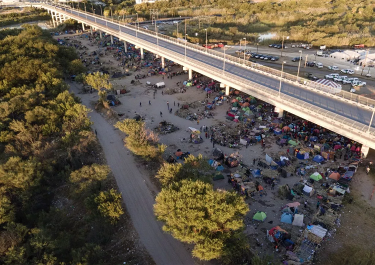 Unos 1,400 haitianos han sido expulsados de EU y 3,200 están siendo procesados: informe