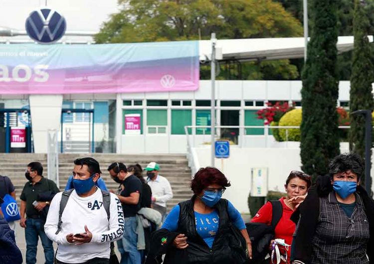 Frena producción Volkswagen Puebla por desabasto de semiconductores