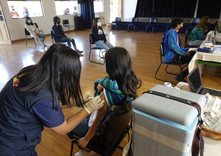 Covid-19: Ecuador inicia vacunación de niños entre 6 y 11 años con Sinovac