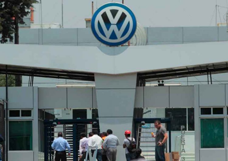 Nuevamente hoy mañana paro técnico en planta Volkswagen de Puebla