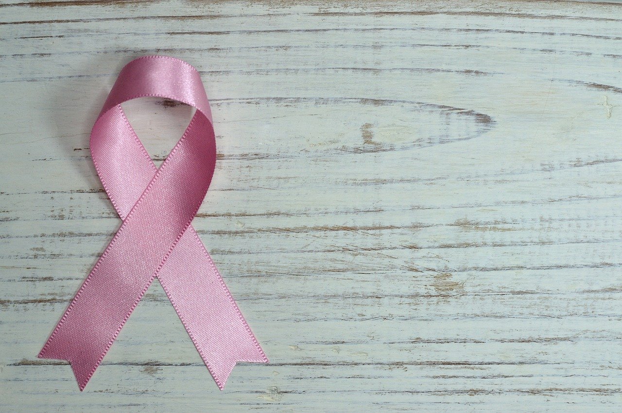 El cáncer de mama afecta a las mujeres de cualquier edad después de la pubertad. Foto: Pixabay