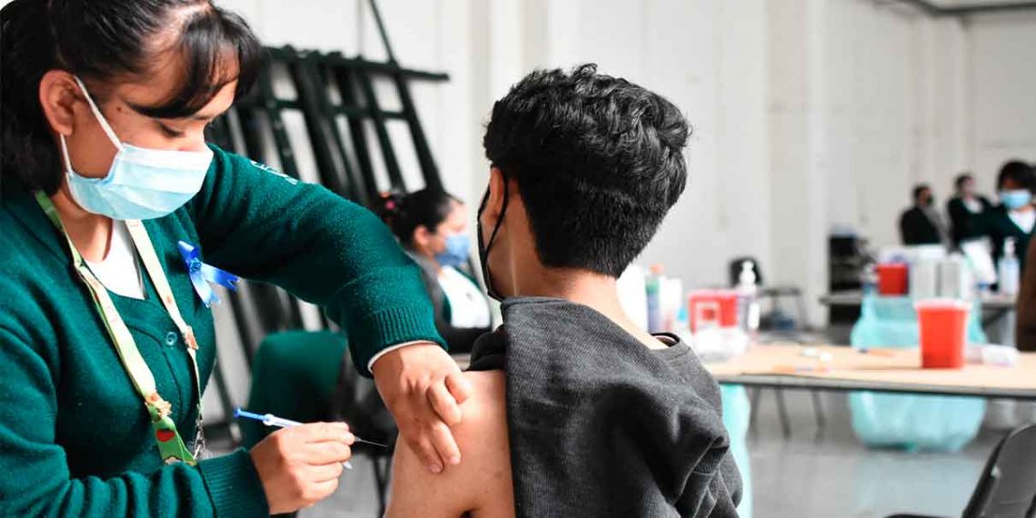Desinterés de los chavos de 18 años por vacunarse contra el Covid en Ciudad Serdán