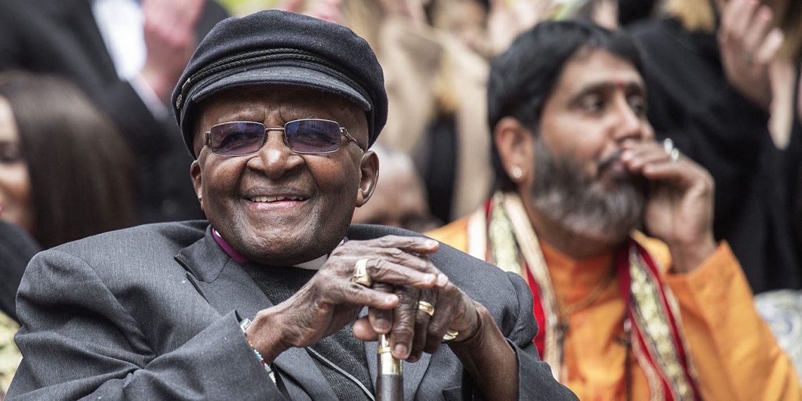 El arzobispo Desmond Tutu, en una foto tomada el 7 de octubre de 2017, en la celebración de su cumpleaños 86. (Foto: Gianluigi Guercia/AFP)