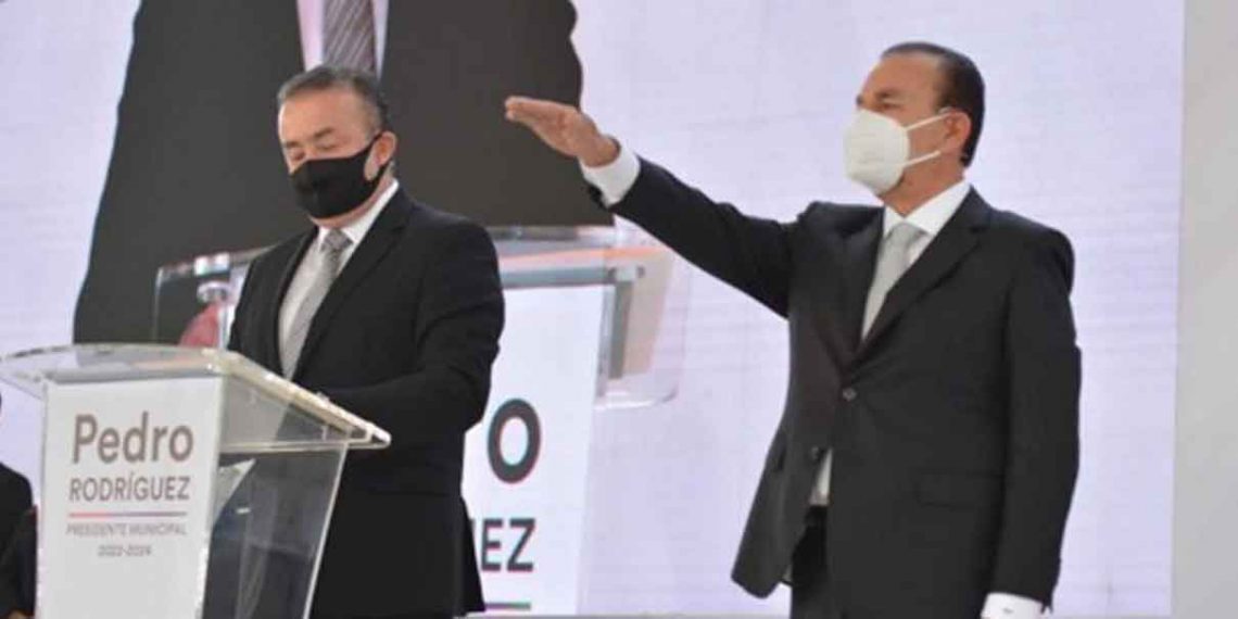 Rinde Pedro Rodríguez protesta como Presidente Municipal de Atizapán