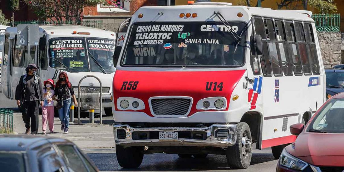 Transportistas de Puebla amagan con paro si no reforman ley