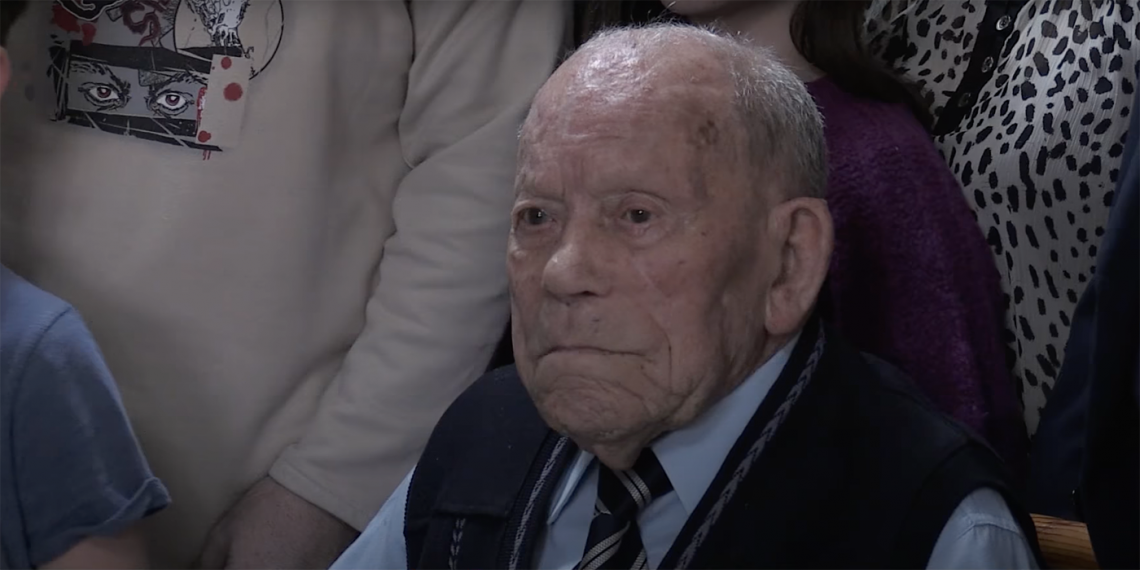 El hombre más viejo del mundo murió en su hogar en España, según el Libro Guinness de Récords Mundiales. (Imagen: YouTube/Leonoticias Diariodigital)