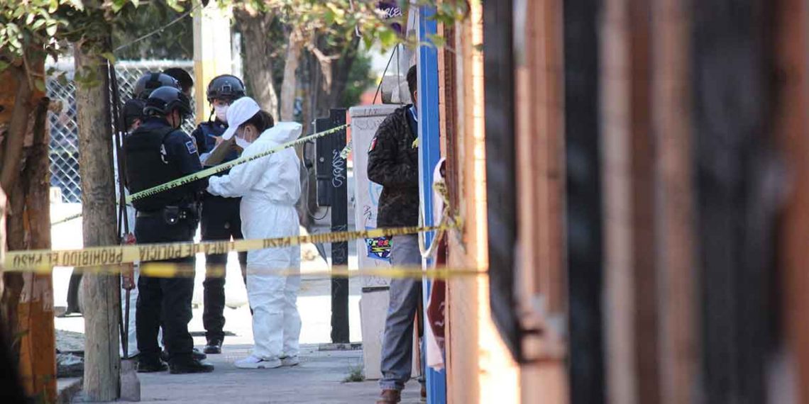 En Puebla, asesinan a joven en tienda de Agua Santa