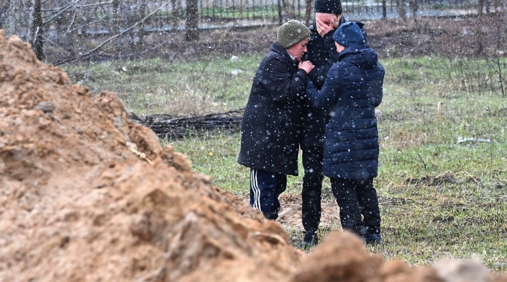 El Ministerio de Defensa ruso dijo el domingo que sus fuerzas no mataron civiles en Bucha. (Foto: Sergei Supinsky/AFP)