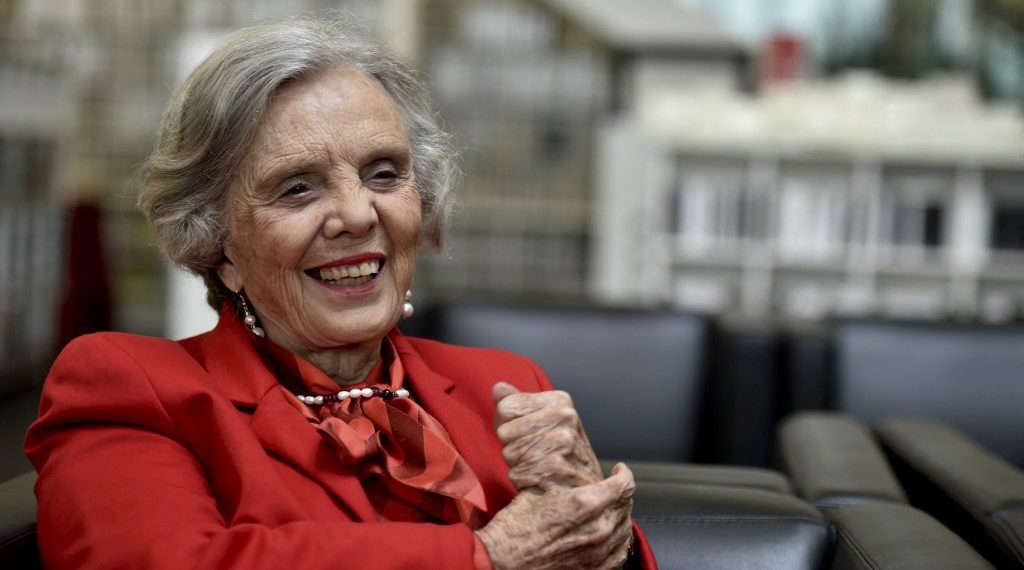 La autora ha recibido varios galardones en su carrera, entre ellos el Premio Cervantes en 2013. (Foto: Yuri Cortez/AFP)